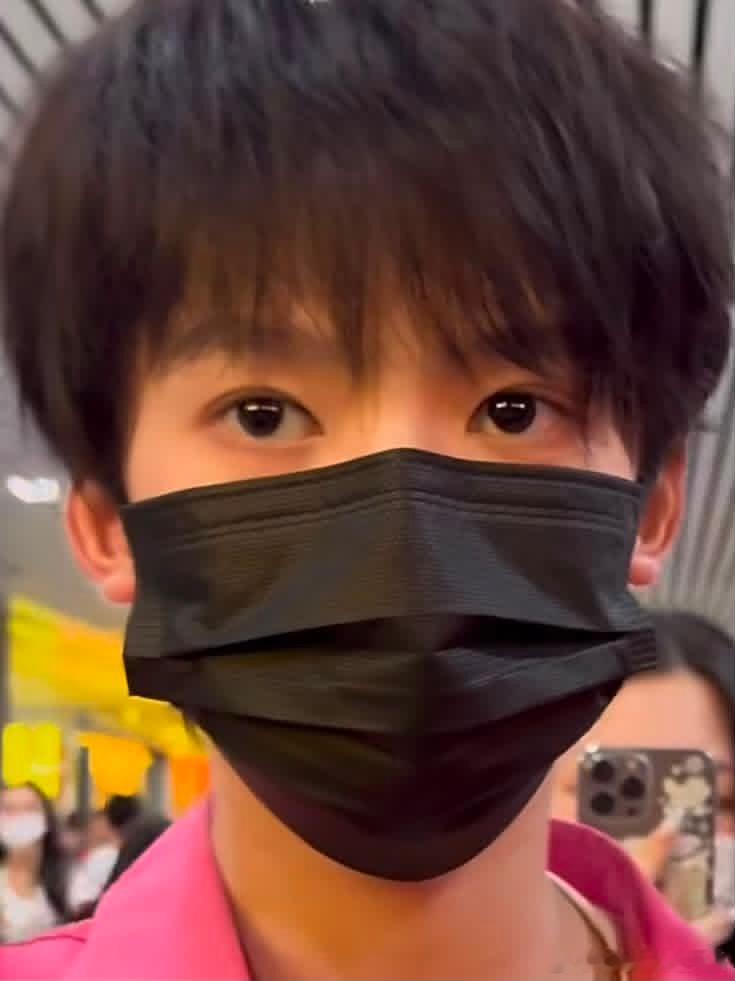 是瞳瞳呀 ​​​