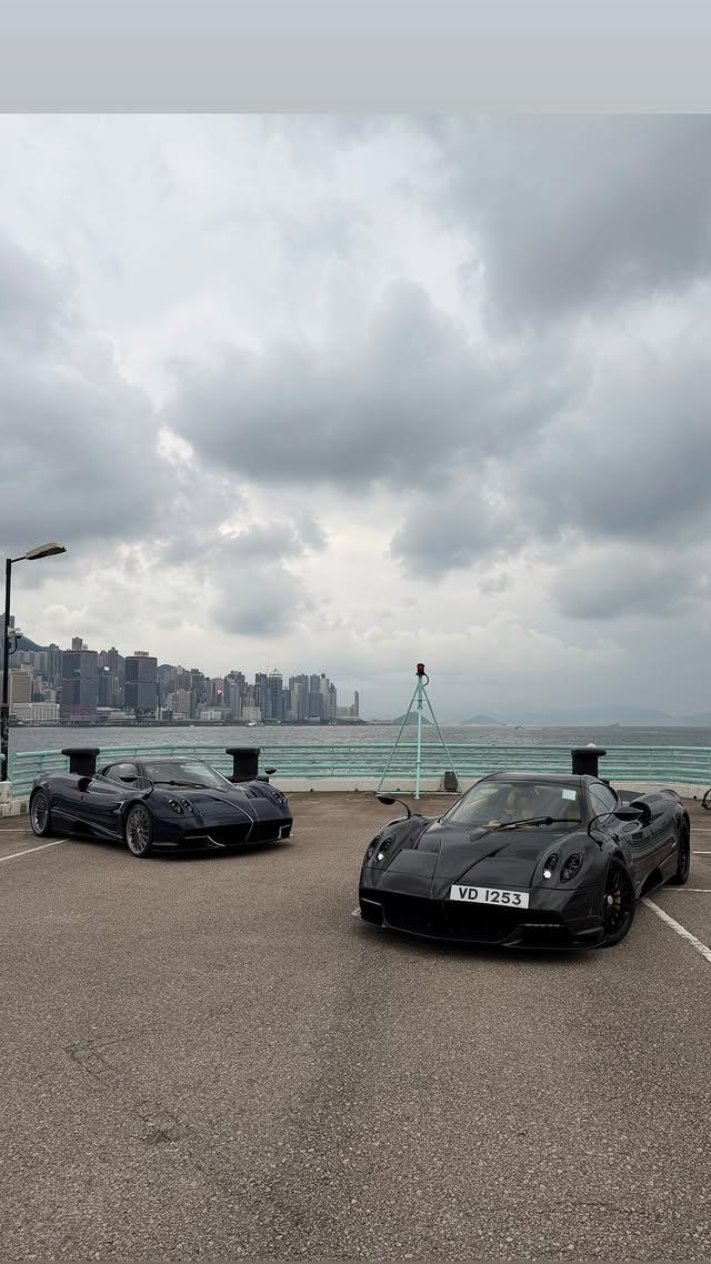 香港🇭🇰双神齐聚 Pagani Huayra Roadster蓝 ...