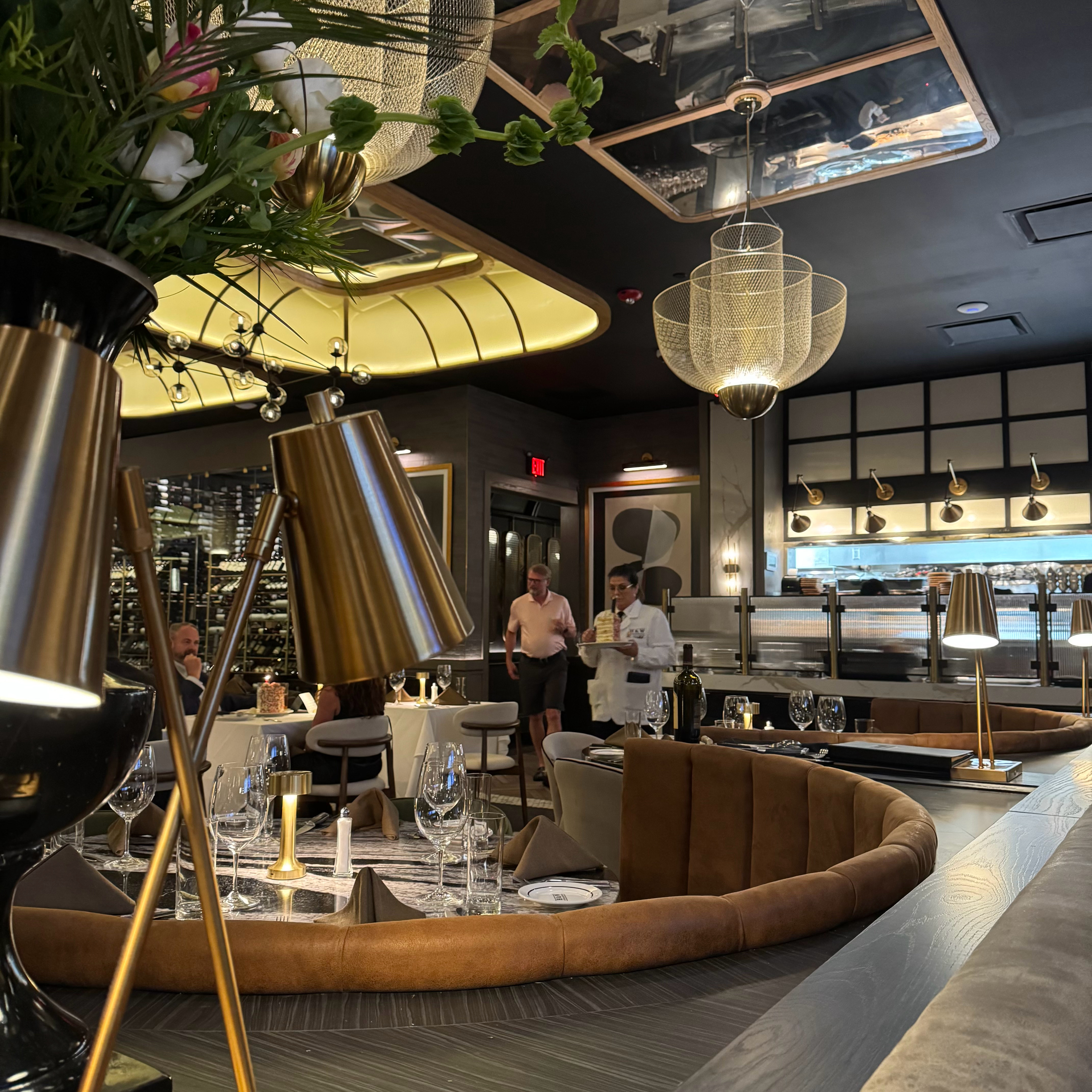 H&W Steakhouse我最爱的牛排又便宜又能吃得饱哈哈哈哈哈还不会胖  ​