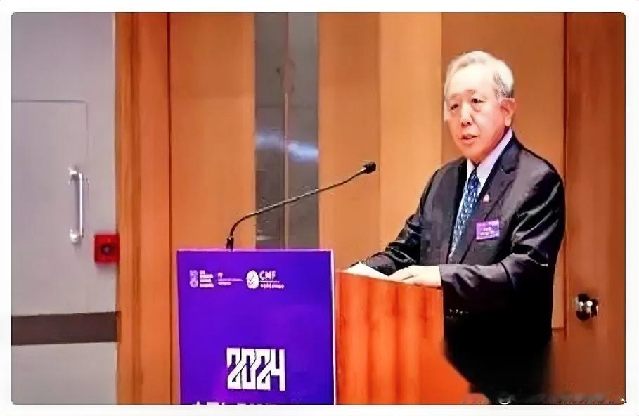 终于有人把这层窗户纸给捅破了。
    人大那个吴晓求教授，说得真叫一个扎心：老