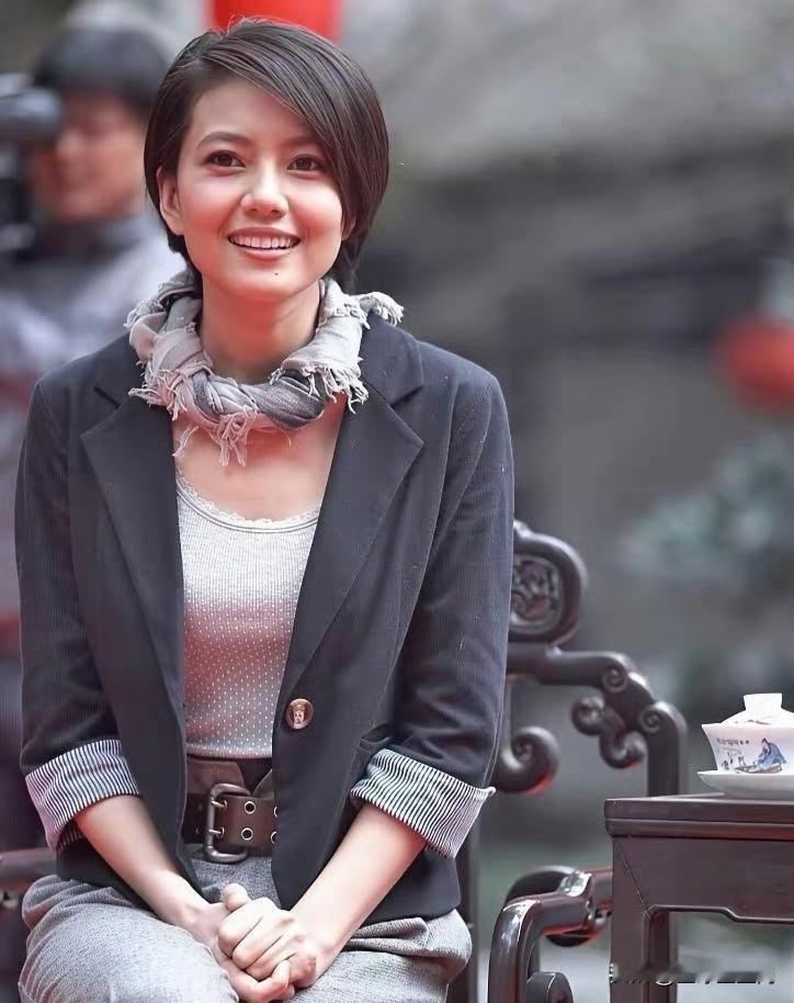 这到底是高圆圆还是梁咏琪？两人的长相在这一刻仿佛重叠了，这也太像了吧，