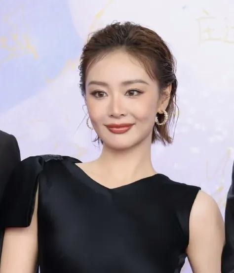 你可以说高叶演技不好你也可以说她长得一般，但是有一点，真的喷不了，那就是高叶在演