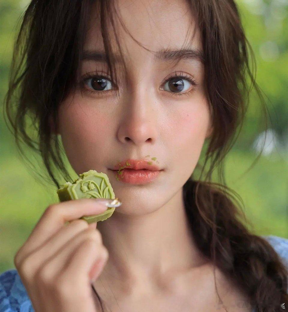 都什么年代了，还拍这种中可爱的风格，现在流行大女主 
