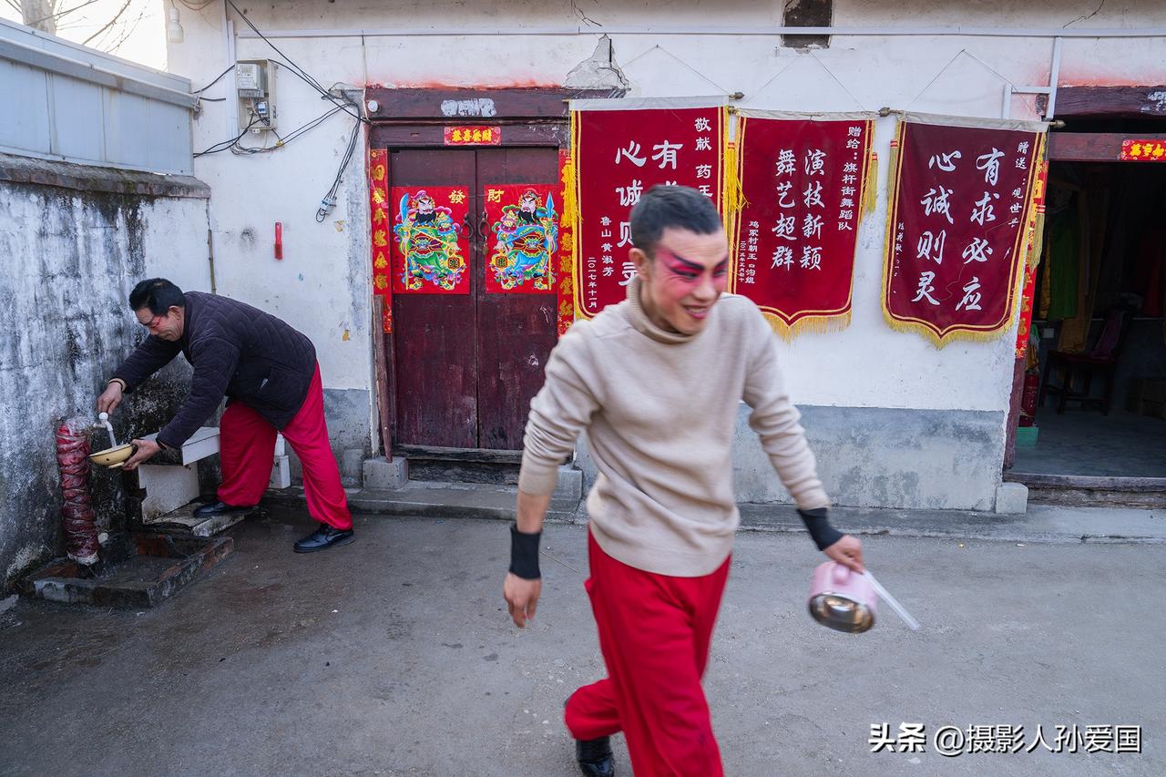 昨天去河南省鲁山县西部山区拍照，一天时间拍了四场大戏。