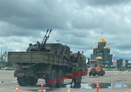 守护武装力量大教堂的最后一道防线ZU-23：俺这杂鱼高炮也没想到，居然这辈子还能