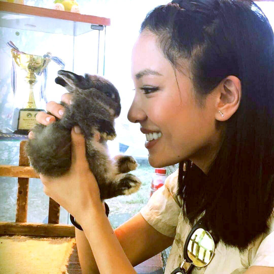 23866【每日一Constance Wu】 兔门🐰 