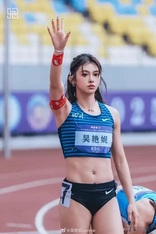 吴艳妮能夺得亚运会冠军吗？
吴艳妮女子100米栏的个人最好成绩是‌12秒74‌，