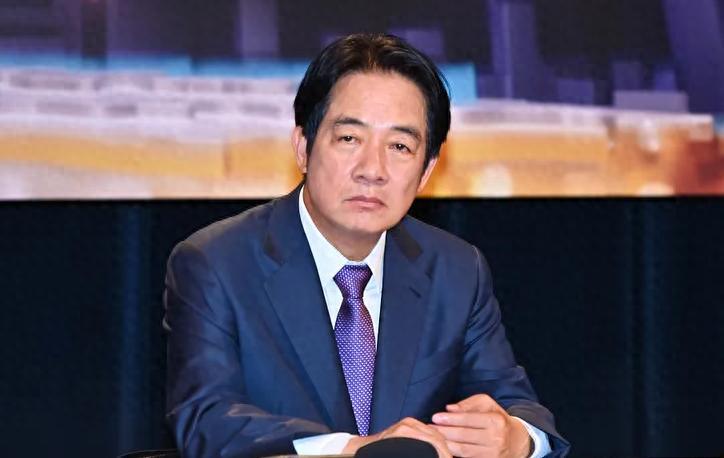 得知特朗普不让过境，还担心解放军“围岛”军演，赖清德宣布取消窜访
 
赖清德原本