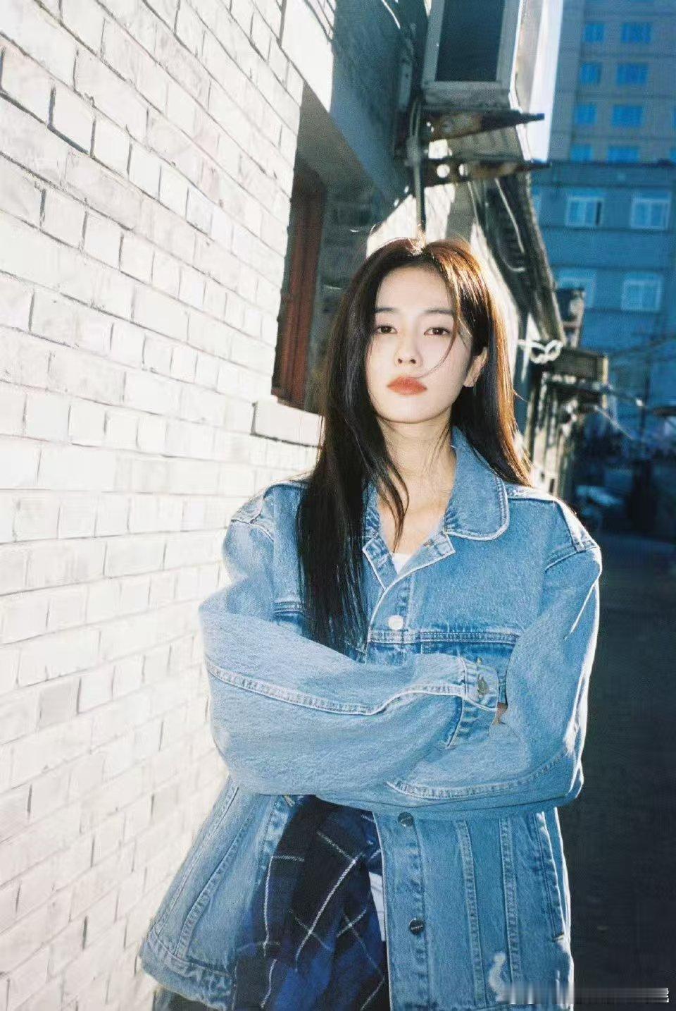 白鹿[超话]夏凤华成长型女主夏凤华在剧里的表现，简直就是太出色了！白鹿演的华子，