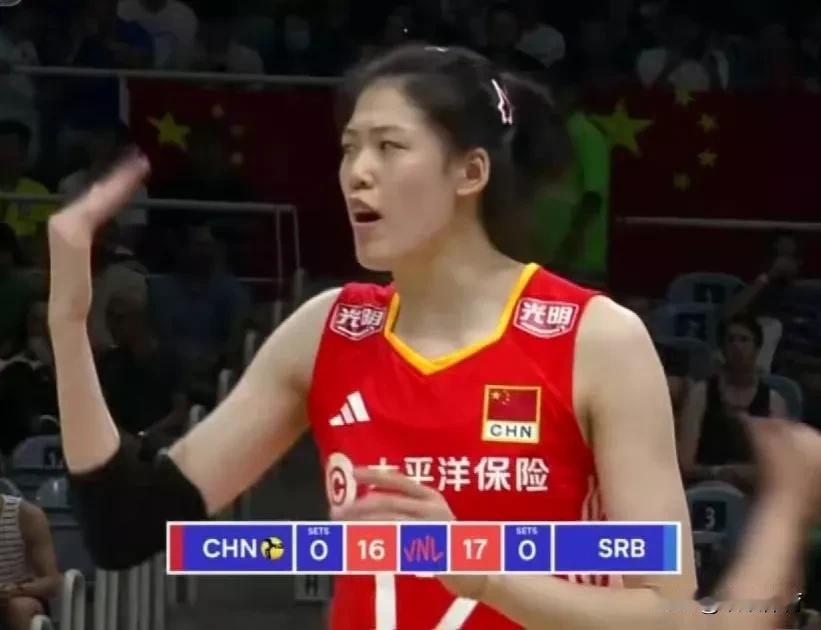 世联赛巴西站
中国女排—塞尔维亚
第一局中国队21：25丢掉第一局。
中国队用王