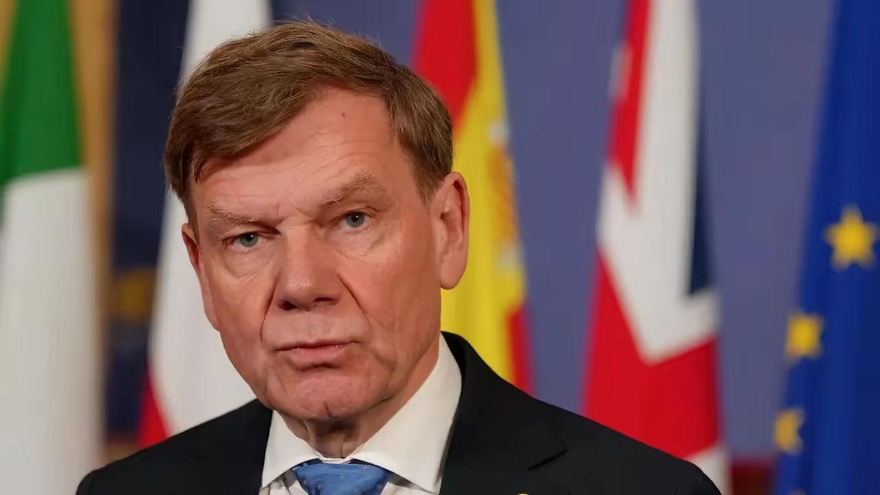 中国接任安理会主席当天，德国外长被当众请下桌，这格局高下立判
戏剧性的一幕在联合