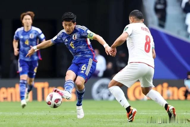 远藤航在日本队失利后承认了一件事

2023年亚洲杯日本队输给伊朗队后，日本球员