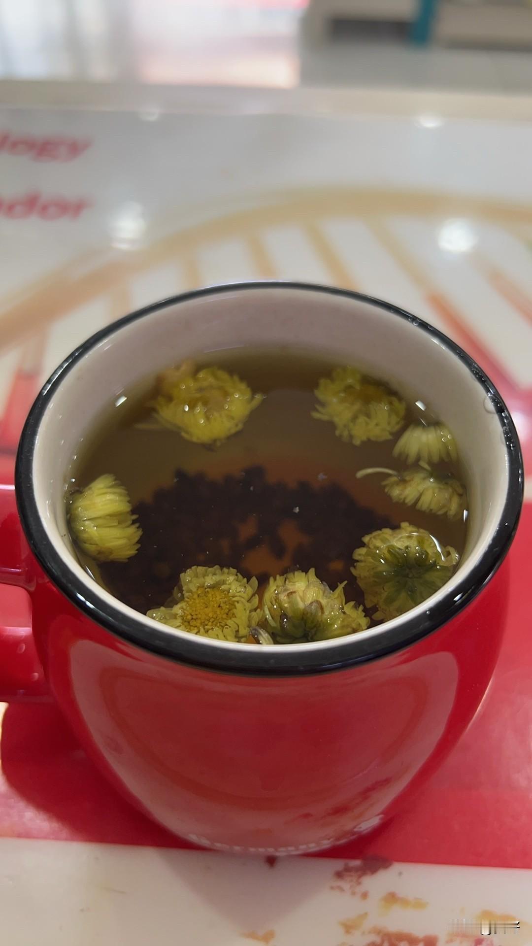 曾经对你有恩的人落魄了，你会伸手帮忙吗？说说我的亲身经历！

人活一辈子，谁都受