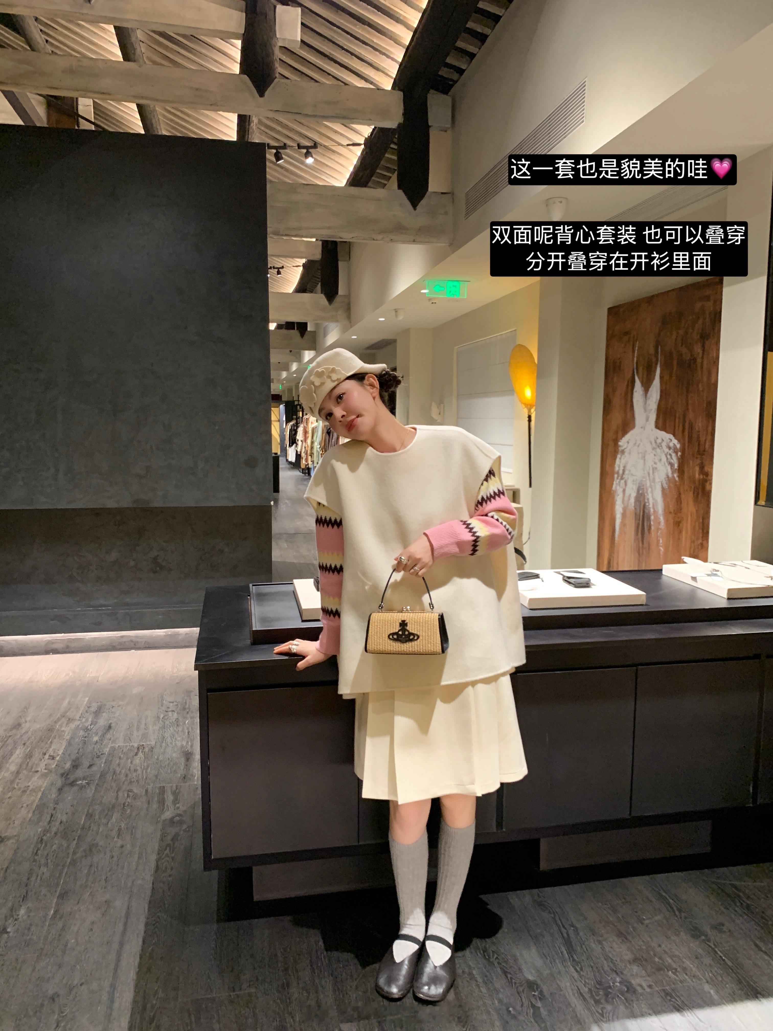 🖤✨🖤英伦复古💼有粉色的加入、又温柔活泼了起来🌸 