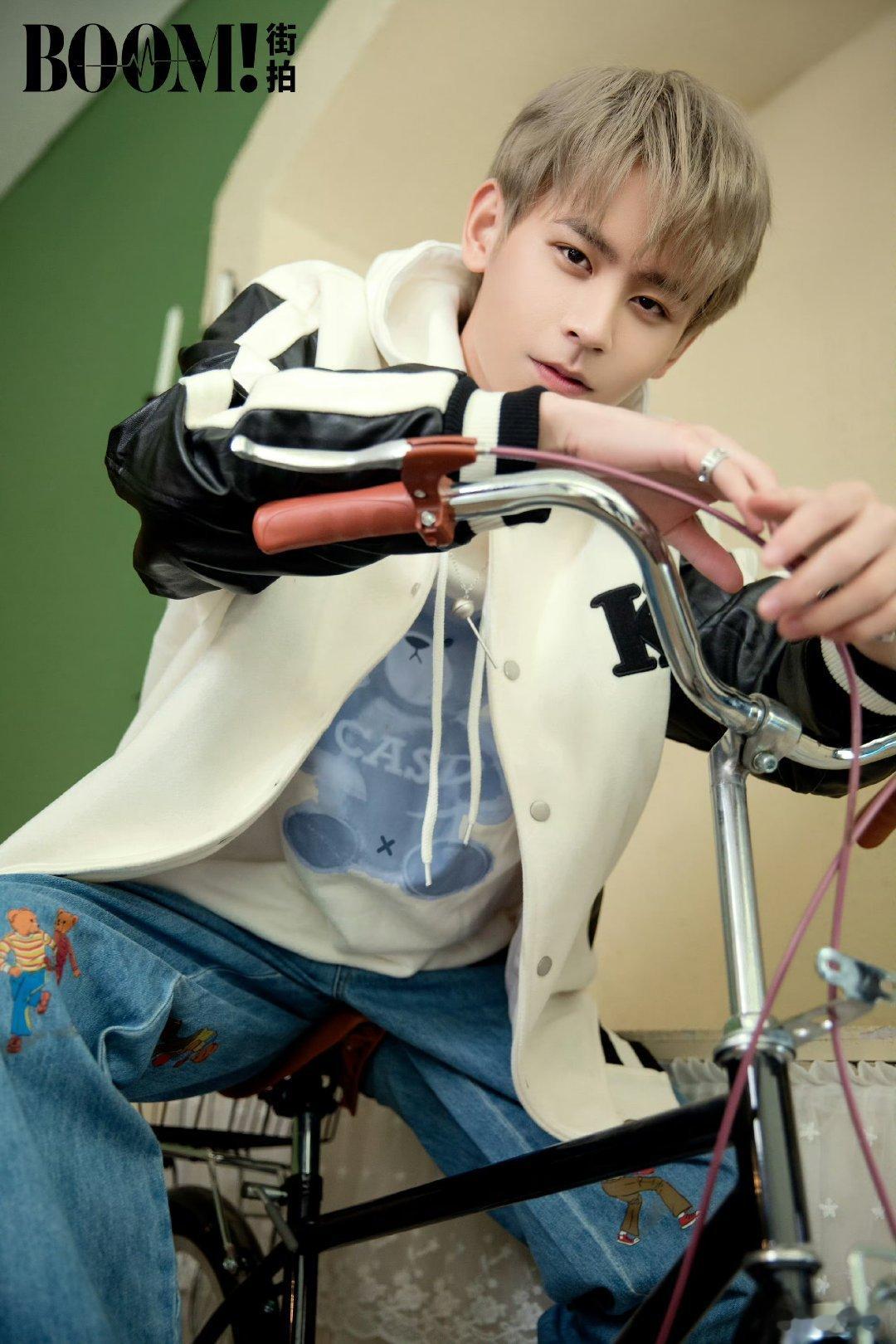 无畏NoFear 🍑心光自为引多远都无畏 祝你眼里有星河，心中藏月光