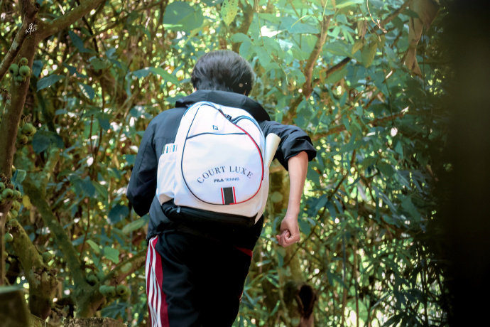 阳光下的张桂源 三条杠男神微微发力张桂源顾晨阳