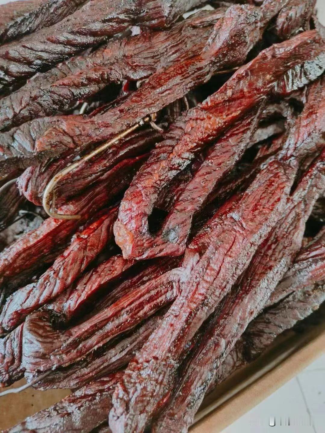 熬了这么多天臭孩子的第一顿骂终于挨上了
还有一周开学了
作业一大堆
还不想写
不