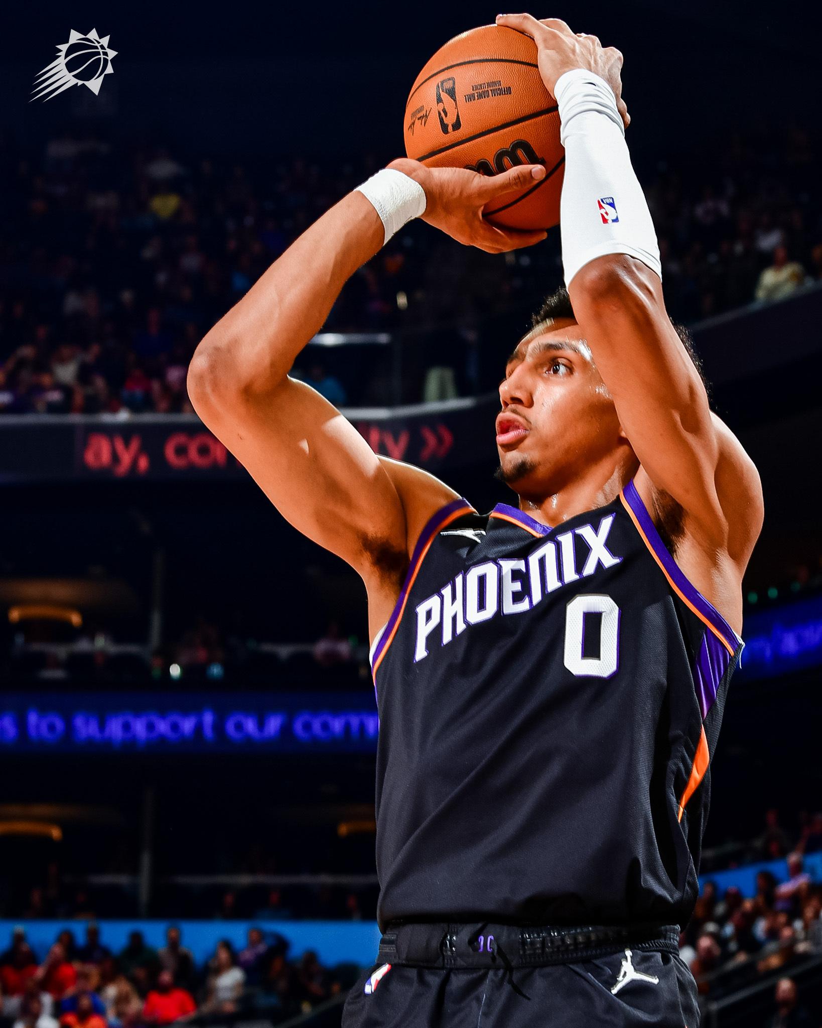 二月至今，邓恩三分命中率54%，命中6记三分👌菲尼克斯太阳 ｜旭日东升