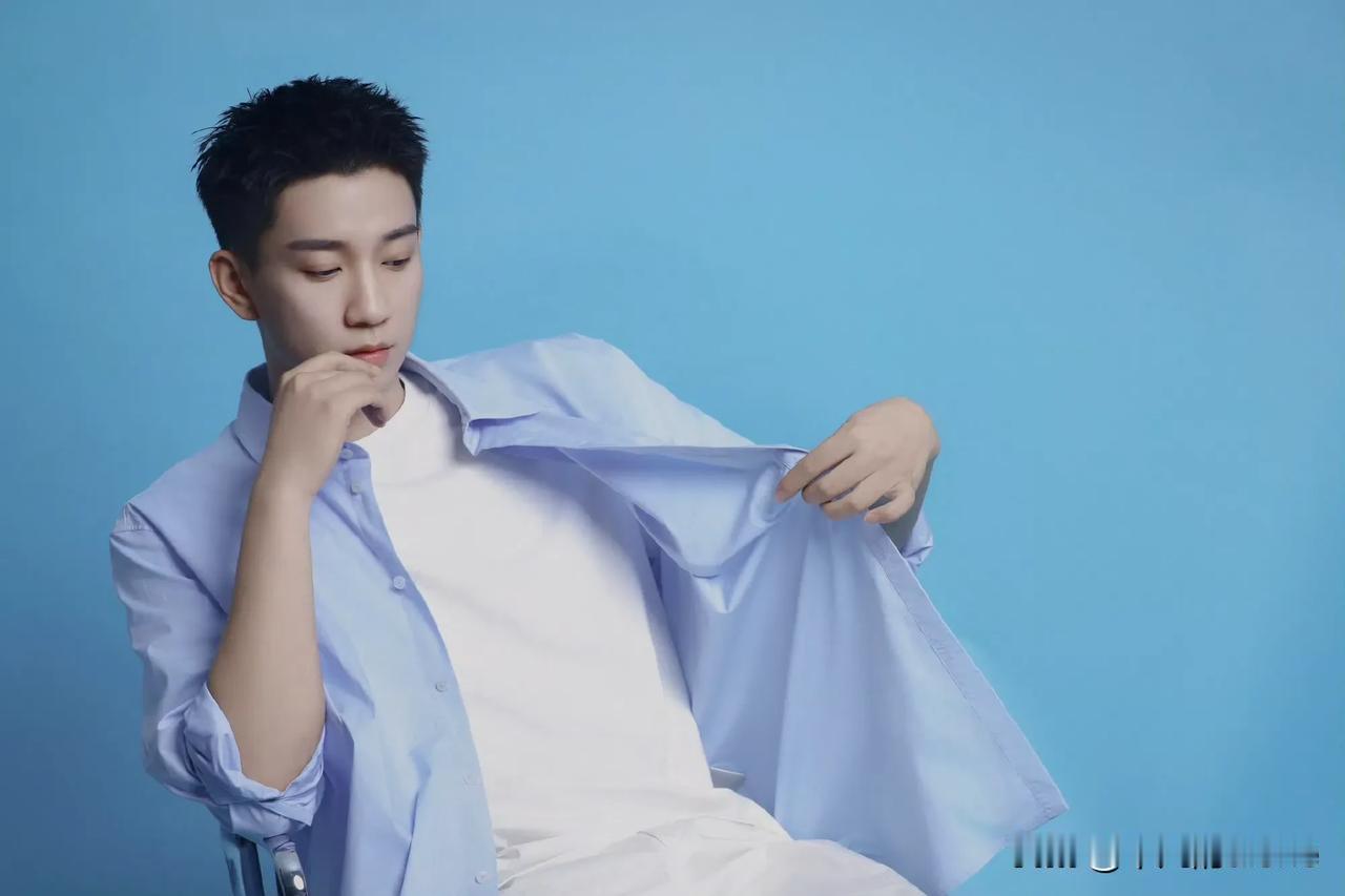 8月30日，李耕耘和王子奇在上海机场偶遇，但他们一个在浦东，一个在虹桥。他们是怎