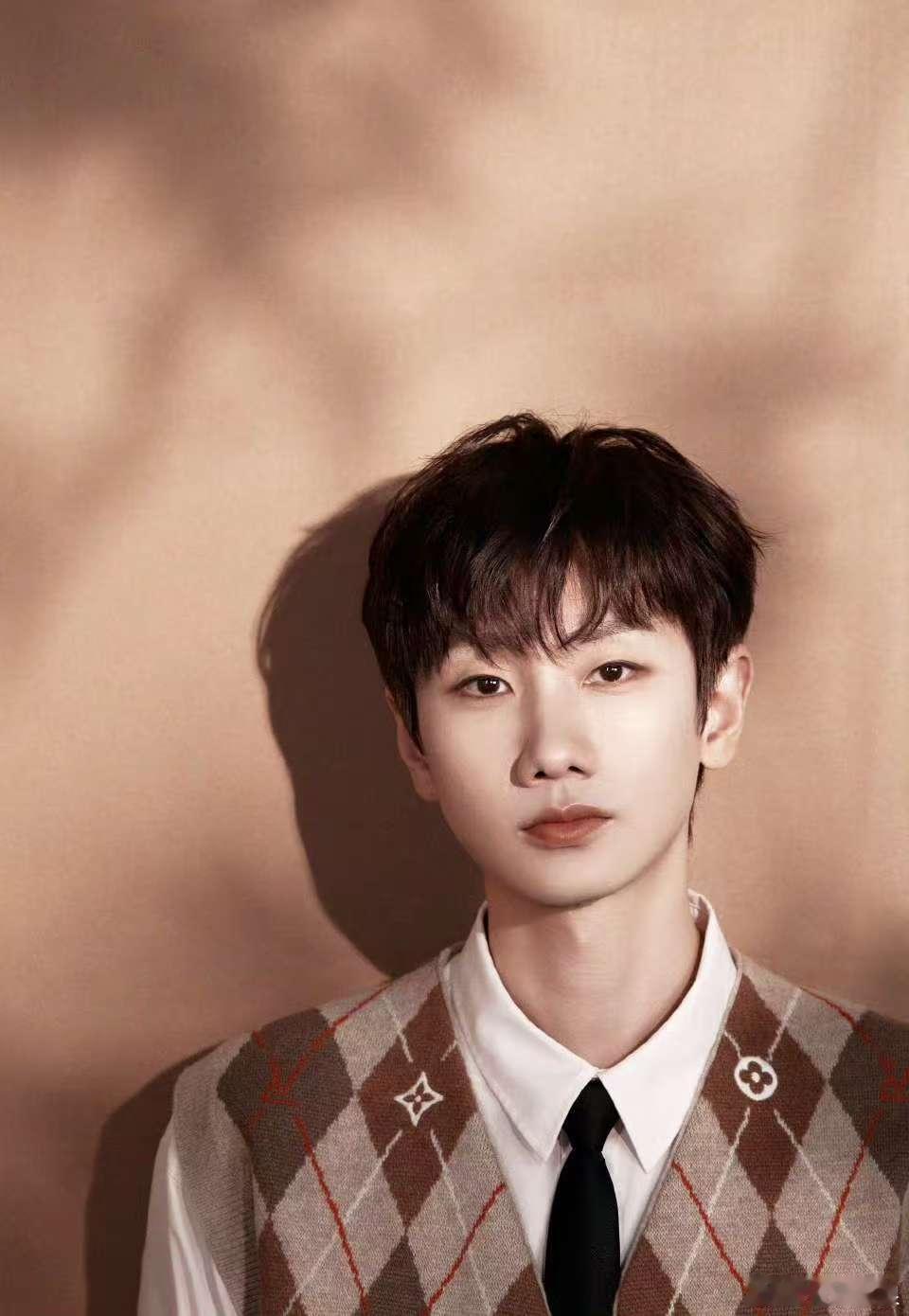 世界巡演，DVD，跨年，新歌，太让人期待了！好 