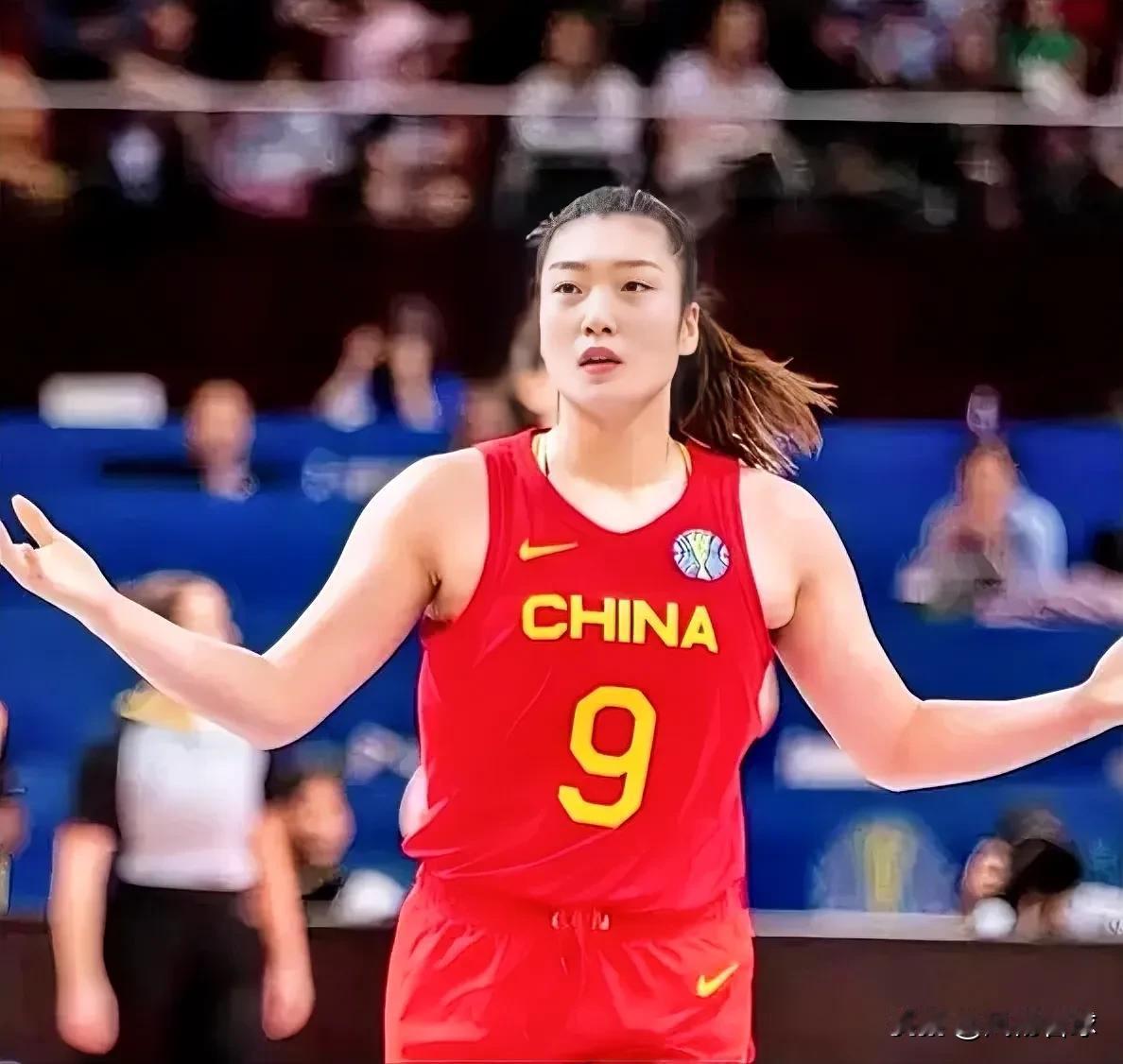 遭遇7连败！中国女篮76-93法国女篮，看看数据谁应该来负责背锅！
李月汝：11