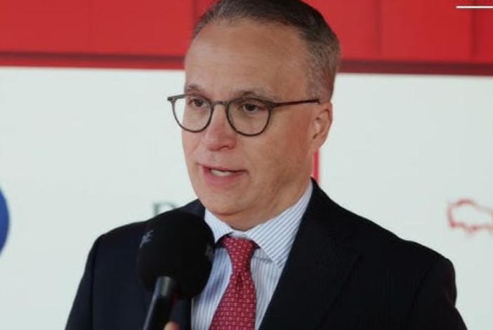 为何是2027年？“美国想保留筹码，但中国手里有王牌”
美国政府刚刚宣布，将自2