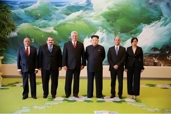 中美如果现在开战，朝鲜和俄罗斯不一定帮我们，巴基斯坦伊朗更不会，最可靠的就是我们
