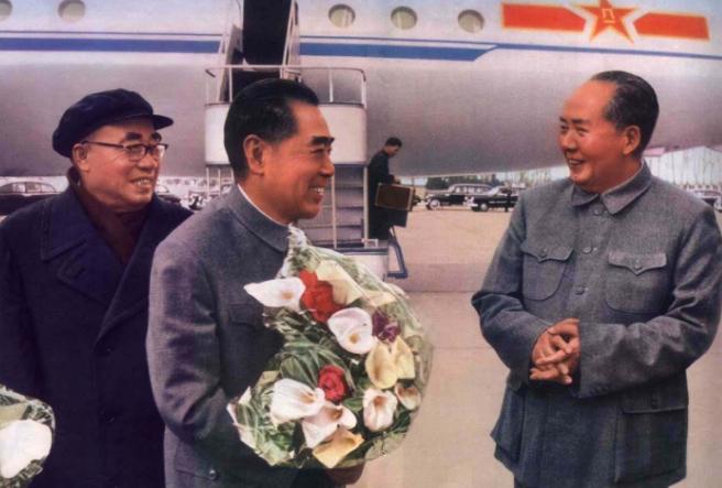 1956年，毛主席专机遇险失联半小时，机长不被问责还反受夸奖。

新中国成立后，