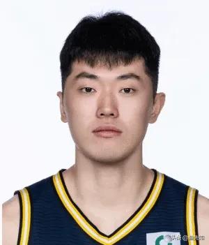 作为CBA第一名帅，杜锋的用人确实经常让人看不懂，张皓嘉今天这状态，他到底是凭什