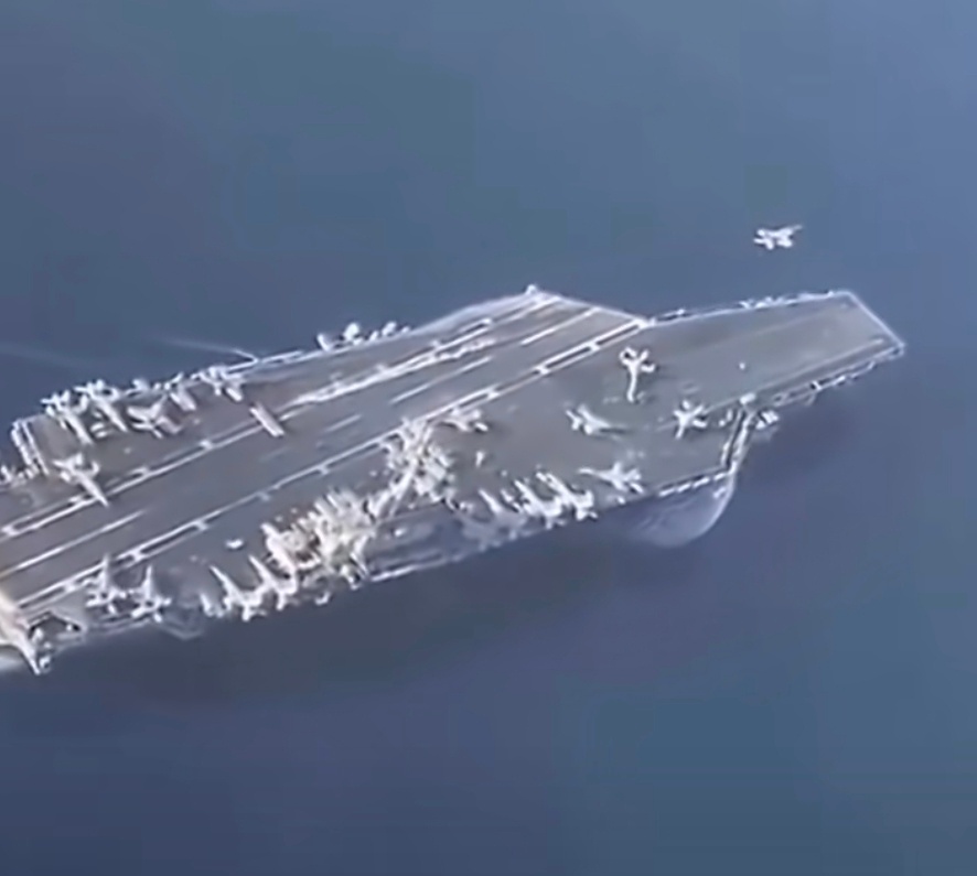 美将只剩一艘航母用于对伊朗袭击航母这玩意还得要多建，假如我们有个8-9艘常规值班