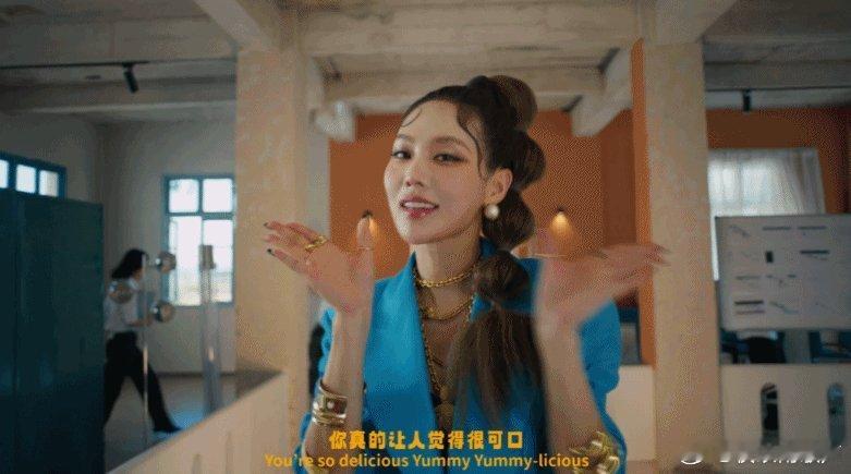 王霏霏的内容总是能让我们感受到她对生活的热爱 奔赴热爱终成圆满！王霏霏打造专属爱