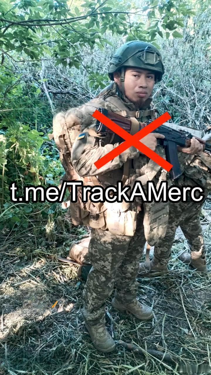 来自危地马拉的乌克兰武装部队国际军团的威尔德·比达尔·科拉多·佩雷斯想在特别军事