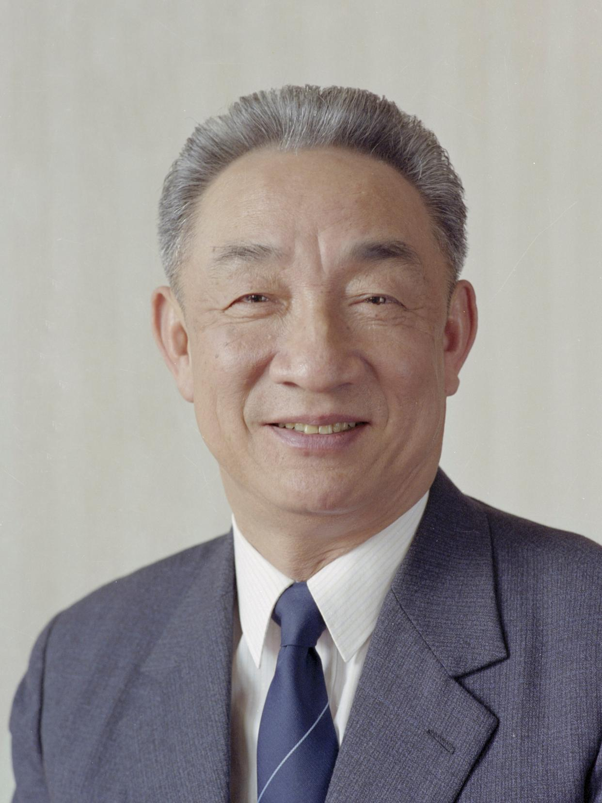 国务院原副总理邹家华逝世，享年99岁！[蜡烛] 