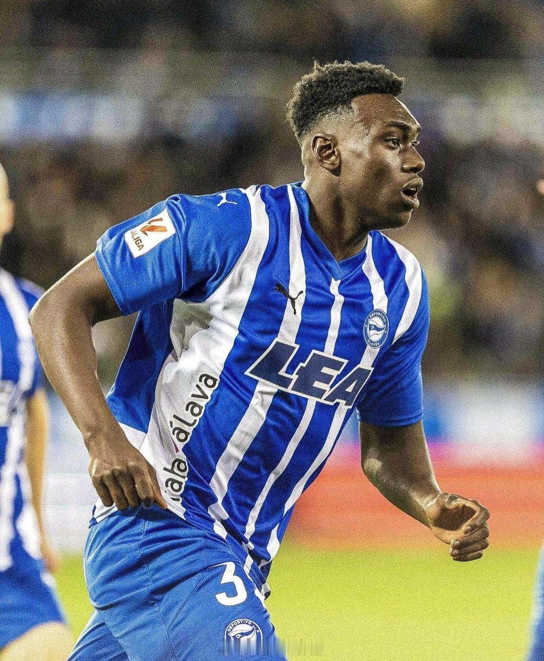 在被拒绝多份报价后，切尔西退出了萨穆-奥莫罗迪翁的求购。西蒙尼很喜欢这名球员，萨