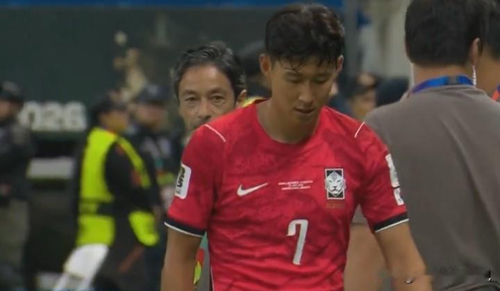 世界杯A组，韩国2：1战胜捷克，从控球率来看，韩国明显占优，但是却是捷克先破门，