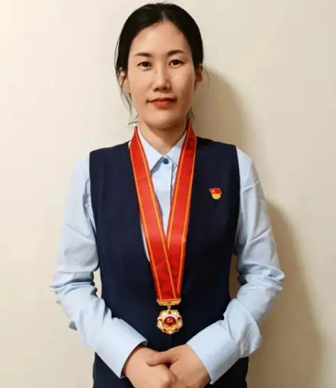 巾帼绽芳华！银行匠人杨文静，18年深耕一线铸就行业标杆
 
杨文静，女，1985