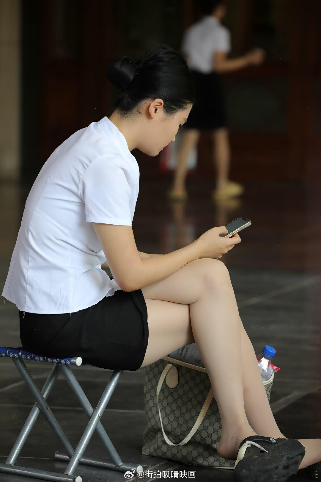 美女驻扎地轻熟女神范儿职业装