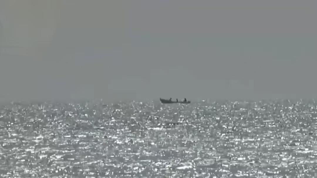 说打就打，绝不含糊。胡塞胡塞武装真动手了！两艘沙特油轮在红海被导弹命中，

也门