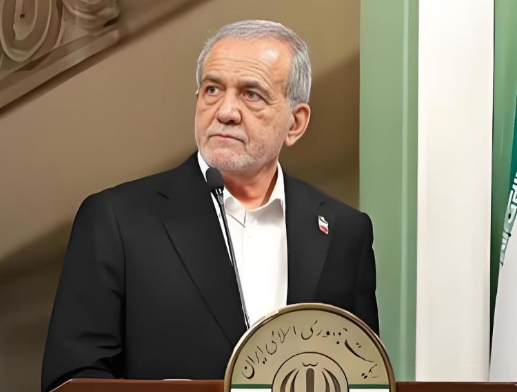 和平是假，自保是真？
伊朗总统的矛盾表态，道尽弱国生存真相。
 
当地时间20日