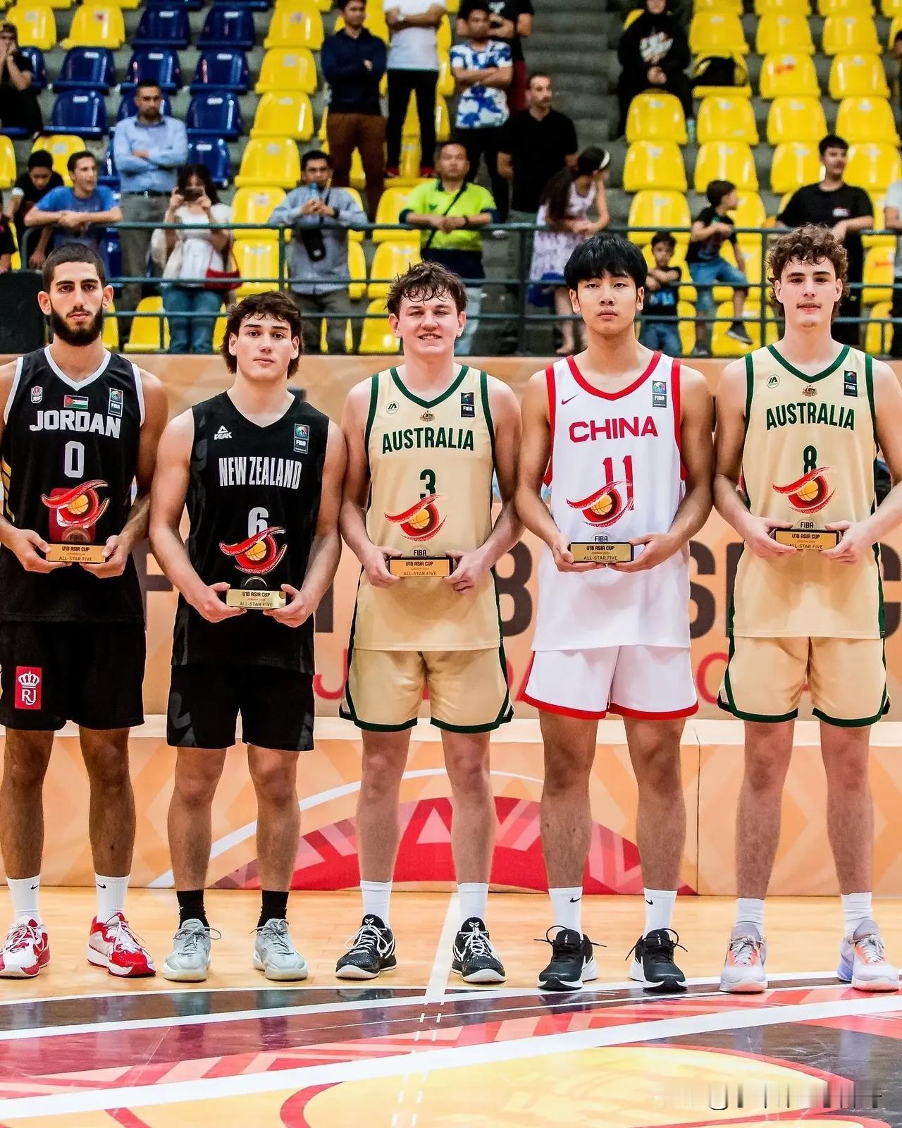 中国男篮小将张博源入选U18亚洲杯一阵，本次u18亚洲杯，能够场均贡献17.2分