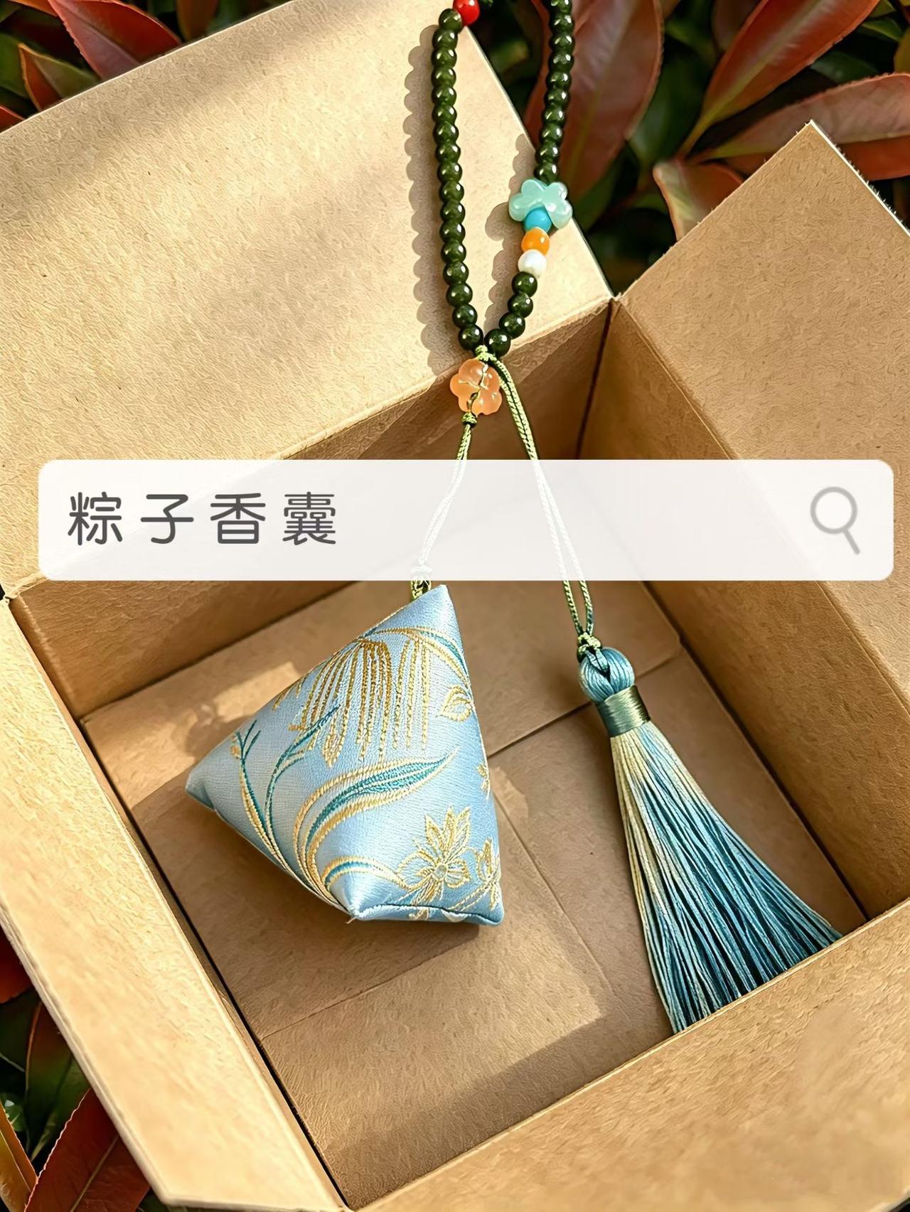 今日分享随手拍照片精美的非遗手作制品。