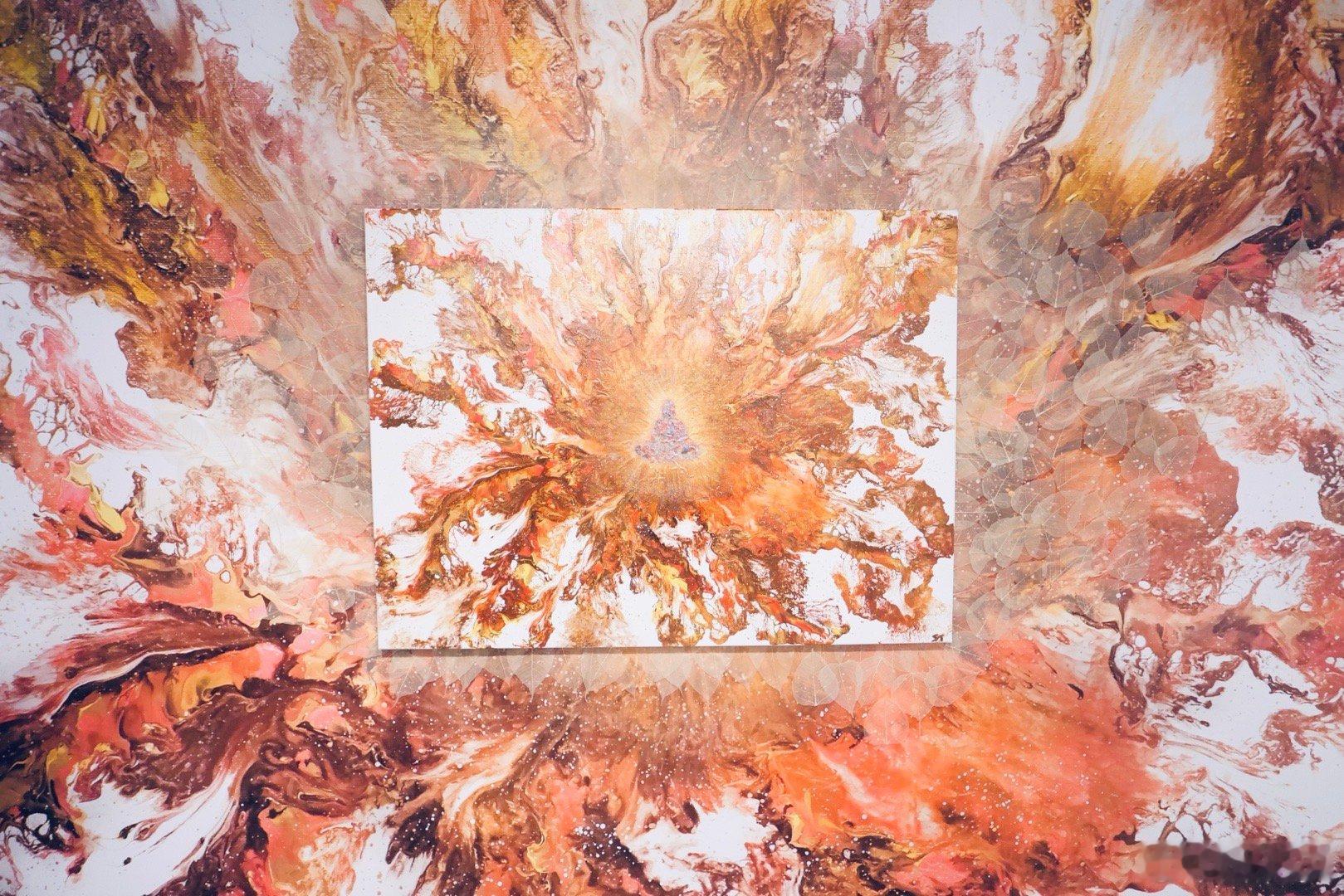 《以色彩为诗，以跨界为境：邓丽欣 的艺术灵魂令人沉醉》踏入启德零售馆的「Step