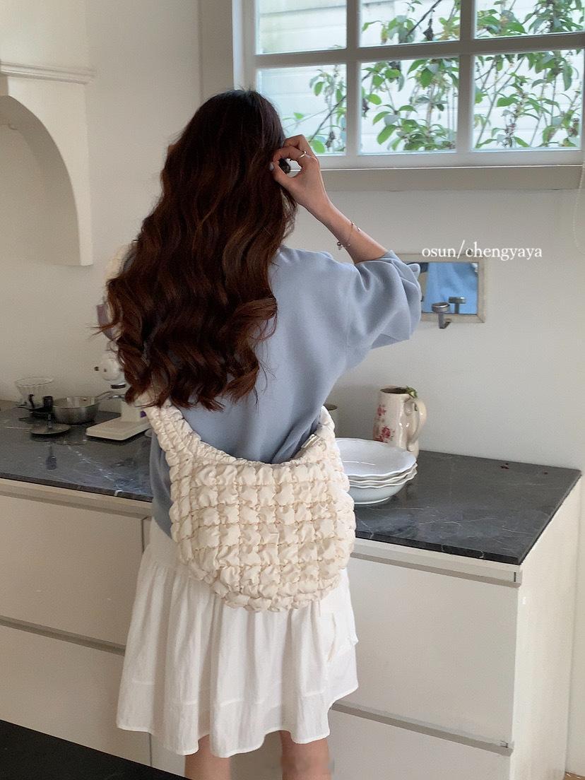 云朵包上身图参考一下🫧🩰🩵模特小姐姐身高164cm 大家可以参考一下上身大