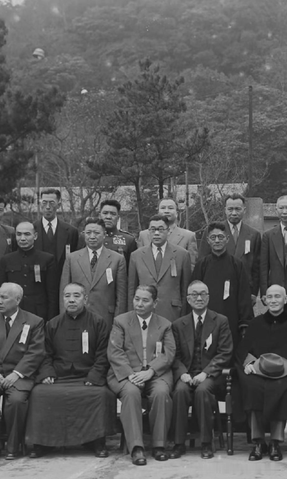 这张民国各界人士大合影，是在哪一场重要会议期间拍摄的？