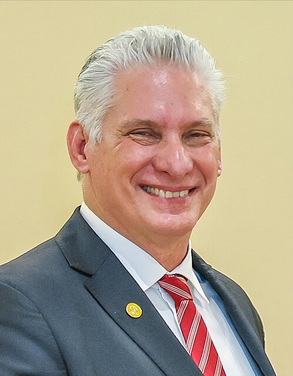 综合各方面的消息来看，目前古巴的确在跟美国谈判。

对于这个消息，我想大多数网友