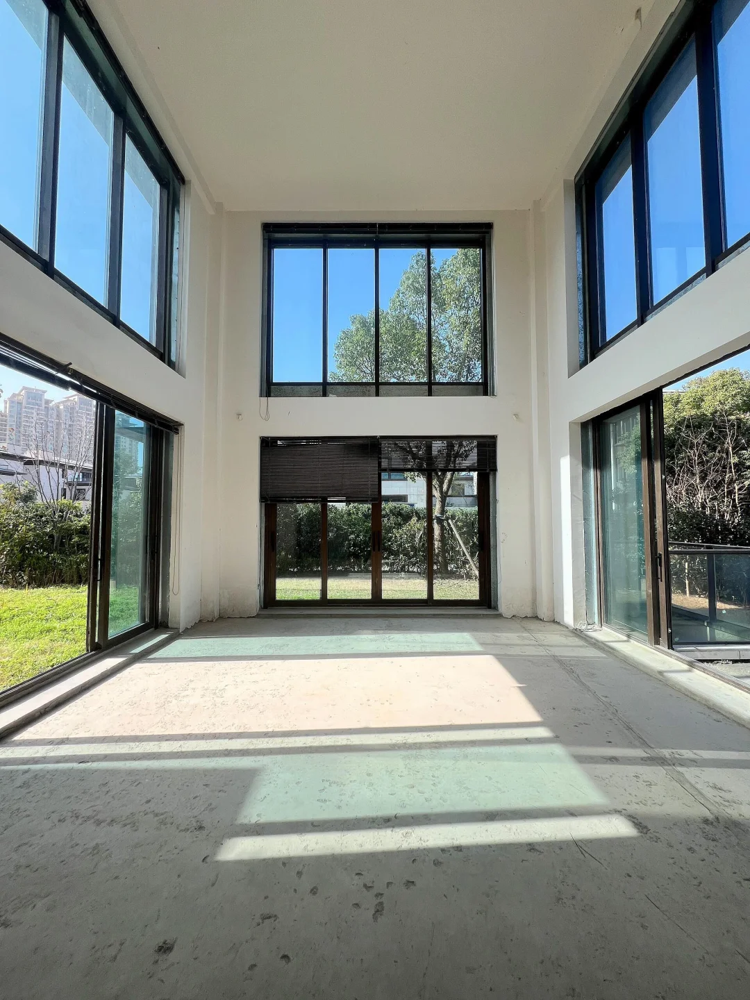 碧云尊邸779平临湖独栋丨房东想1周内处理掉