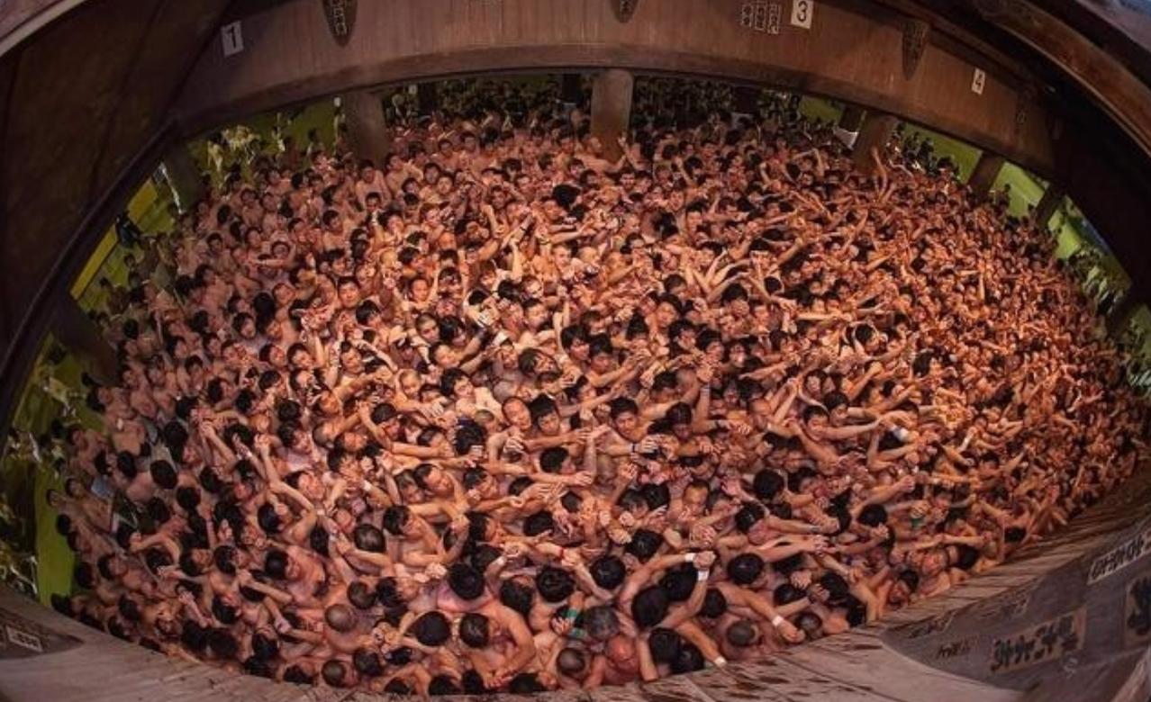 日本这个国家属于杂学论！动物对人的思考，学不到人的样子！从人群中就能一眼识别！