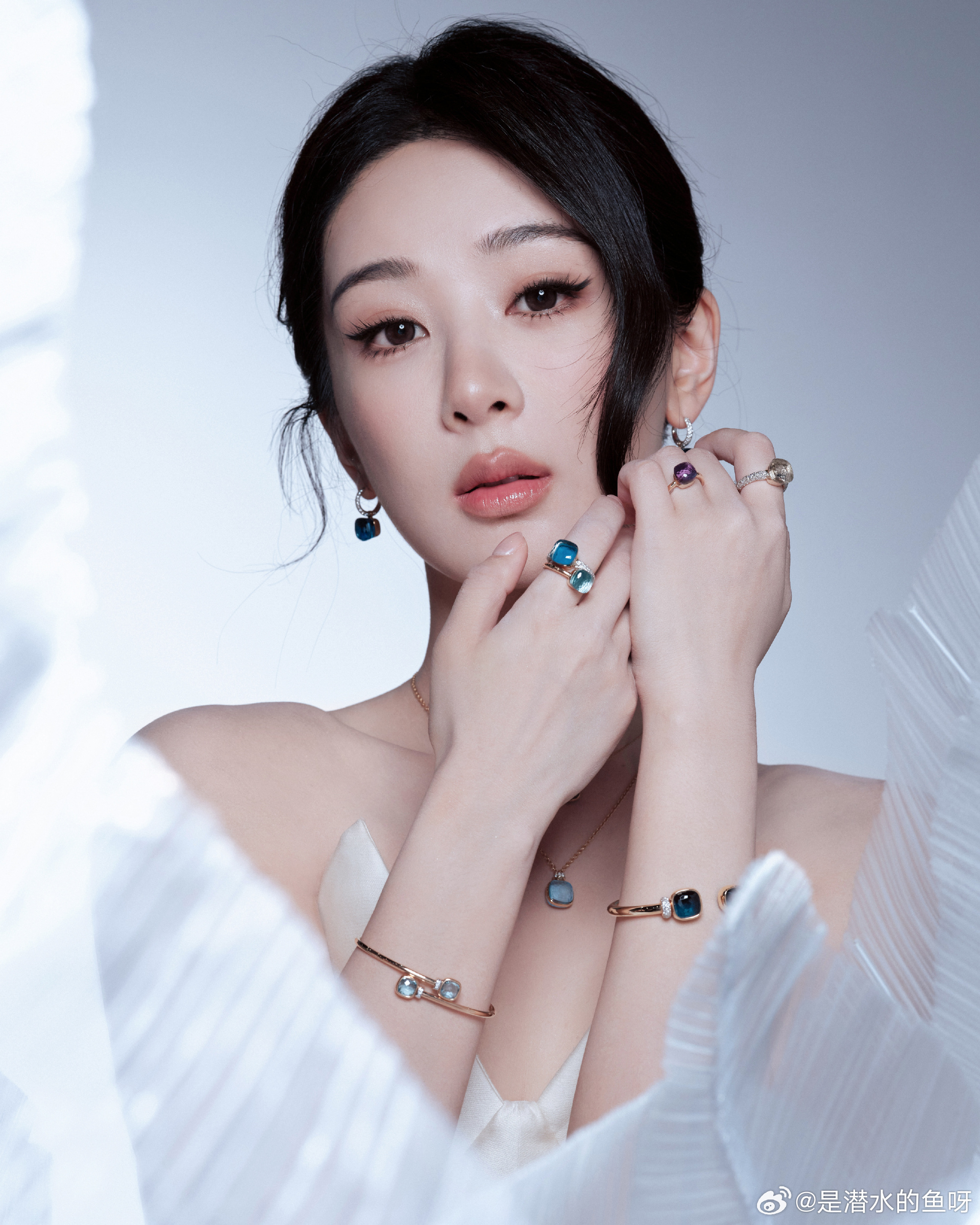 杨紫yz 杨紫董竹君  yz 杨紫玉兰花开君再来愿你对每件热爱的事物都全力以赴又
