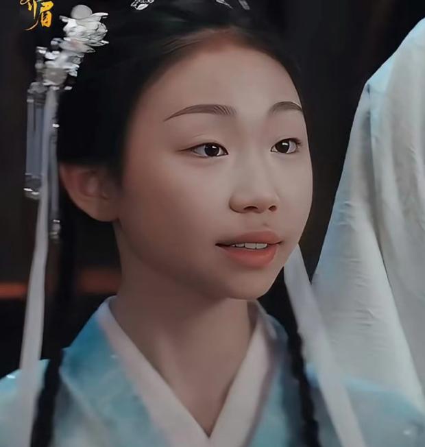 濮存昕连发多条信息为自己外孙女韩子萱出演的短剧点赞做宣传，没想到观众不买账，劝他