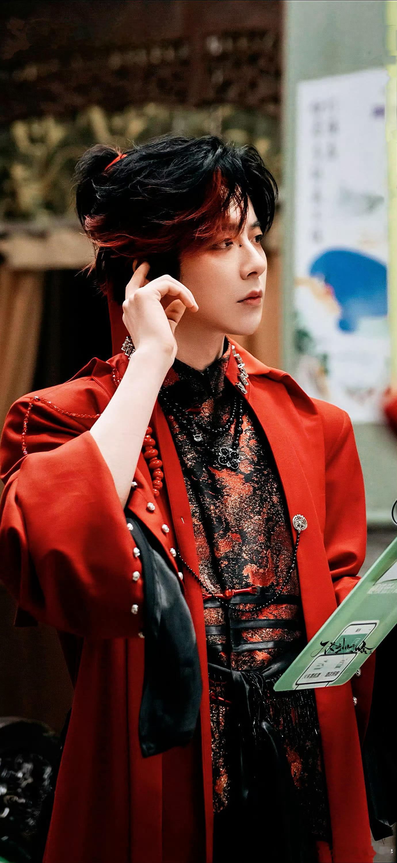 摩登兄弟刘宇宁想象 | 刘宇宁 有一种💗是当刘宇宁穿红色我想大家跟我一样，可以